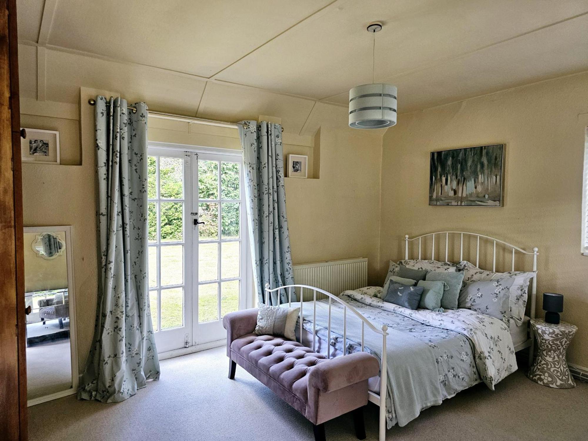 English Farmhouse Cottage 길드포드 외부 사진