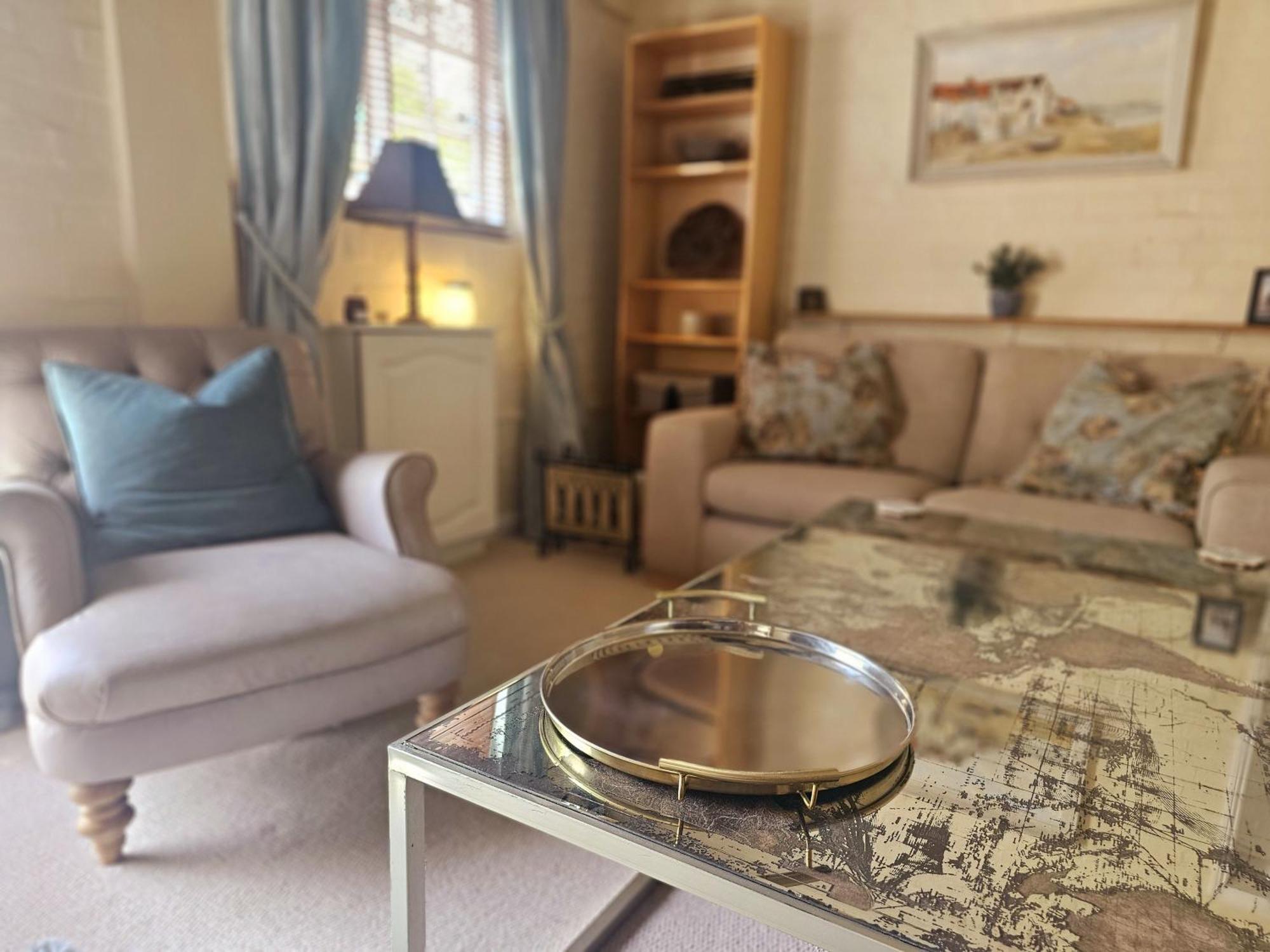 English Farmhouse Cottage 길드포드 외부 사진