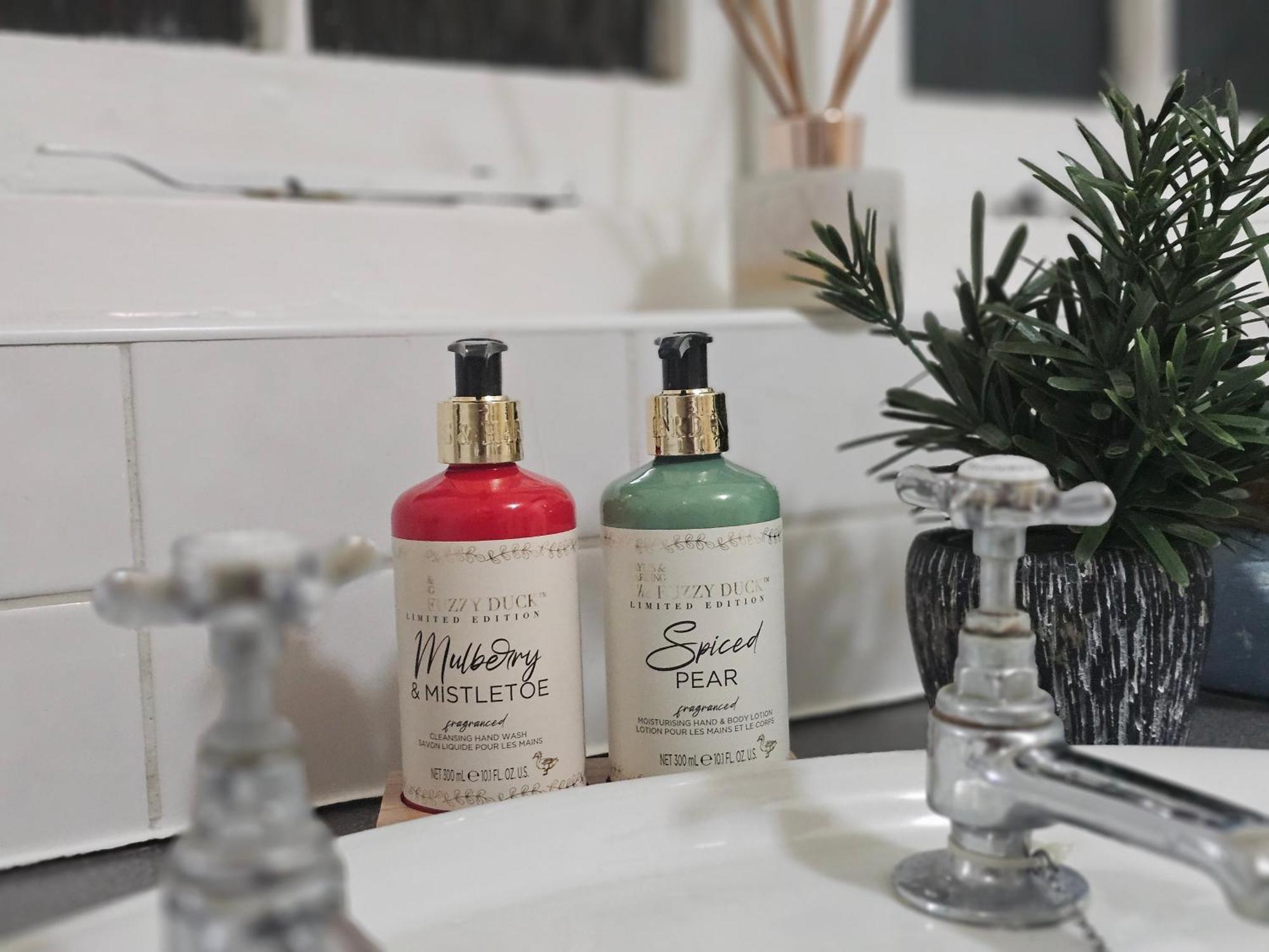 English Farmhouse Cottage 길드포드 외부 사진